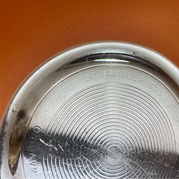 VINTAGE PYREX Round Mixing Bowl #323 Peach with Clear Bottom 1.5L Vintage Retro - Picture 11 of 14